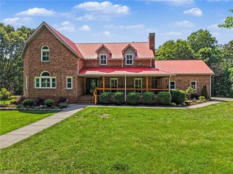 3190 Macbrandon Lane