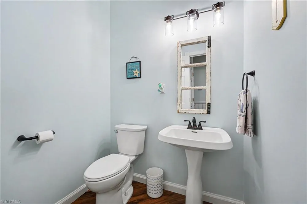 3190 Macbrandon Lane Pfafftown, NC 27040