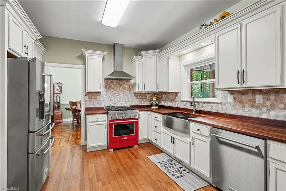 3190 Macbrandon Lane Pfafftown, NC 27040