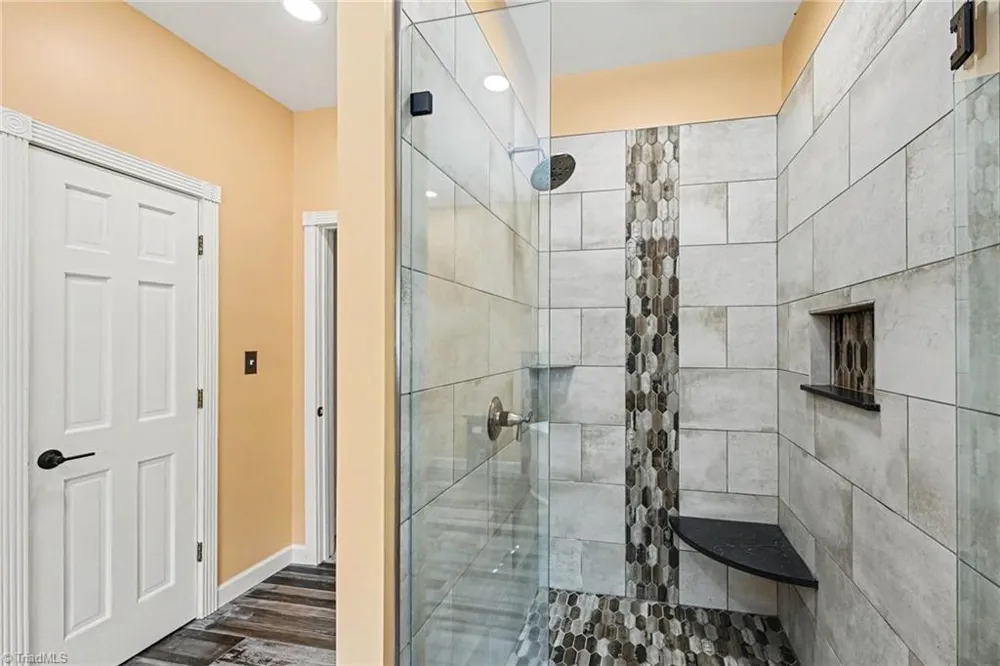 3190 Macbrandon Lane Pfafftown, NC 27040
