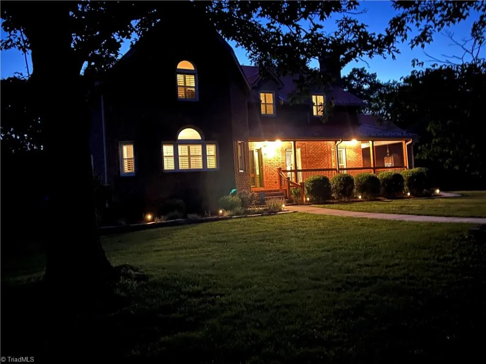 3190 Macbrandon Lane Pfafftown, NC 27040