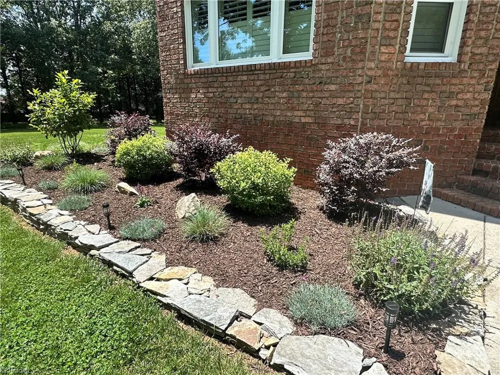 3190 Macbrandon Lane Pfafftown, NC 27040