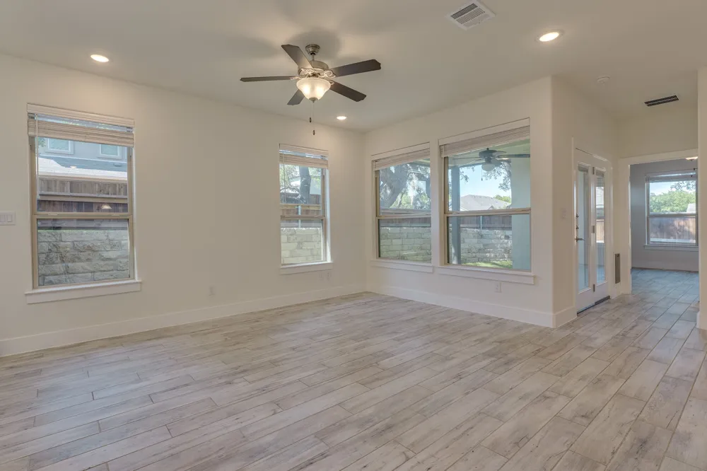 619 Parkline Drive Georgetown, TX 78626