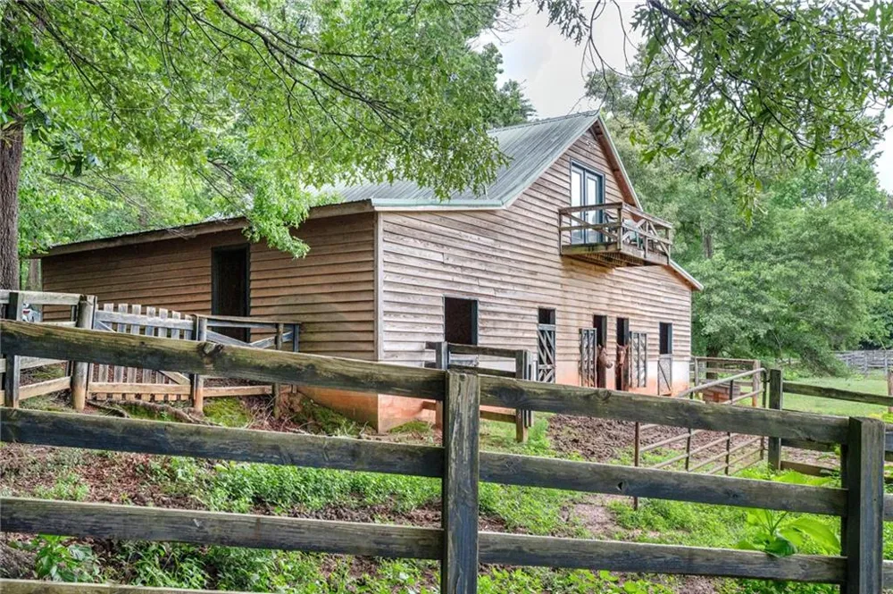 801 Buford Carey Road Hull, GA 30646