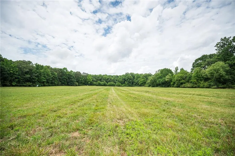801 Buford Carey Road Hull, GA 30646