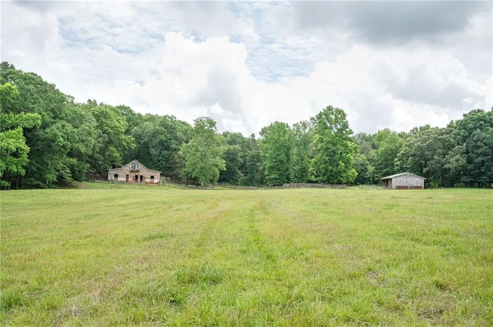 801 Buford Carey Road Hull, GA 30646