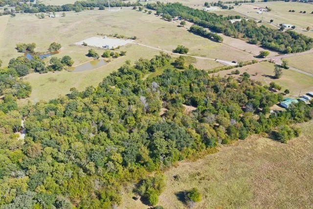 CR 520 Fairfield, TX 75840