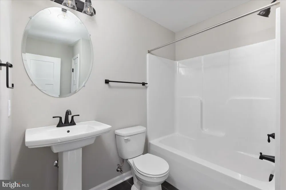 201 EAST LOCUST STREET Woodstock, VA 22664