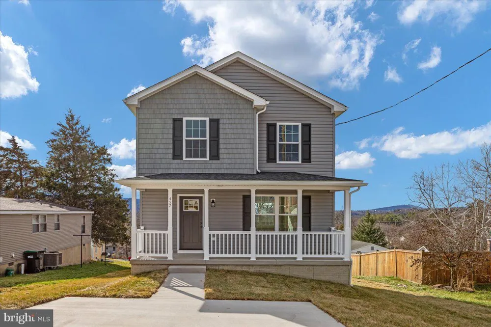 201 EAST LOCUST STREET Woodstock, VA 22664