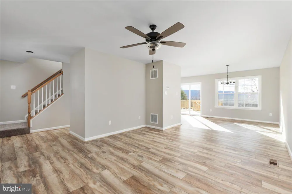 201 EAST LOCUST STREET Woodstock, VA 22664