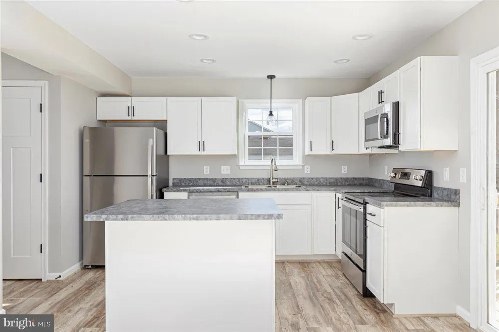 201 EAST LOCUST STREET Woodstock, VA 22664