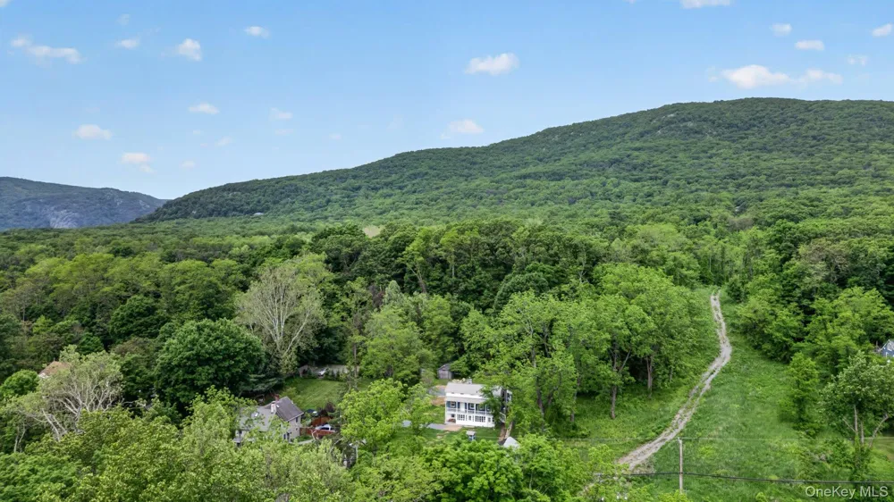 26 Fishkill Road Cold Spring, NY 10516