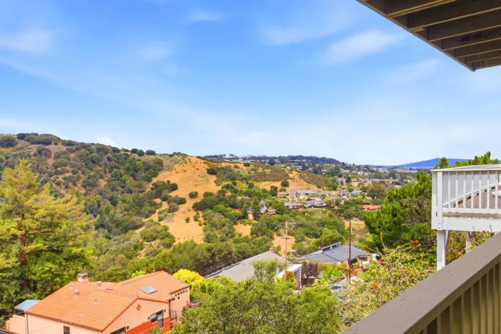 2945 Monte Cresta Drive Belmont, CA 94002