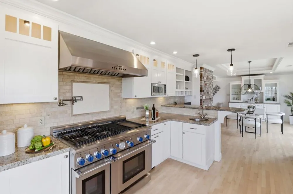 2945 Monte Cresta Drive Belmont, CA 94002