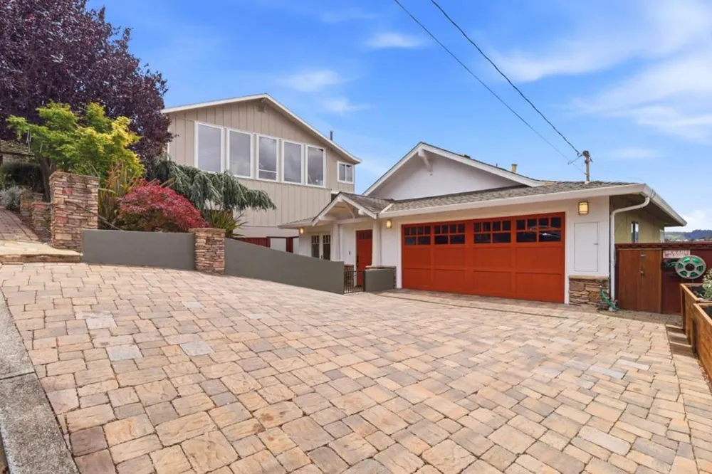 2945 Monte Cresta Drive Belmont, CA 94002