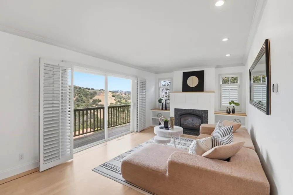 2945 Monte Cresta Drive Belmont, CA 94002