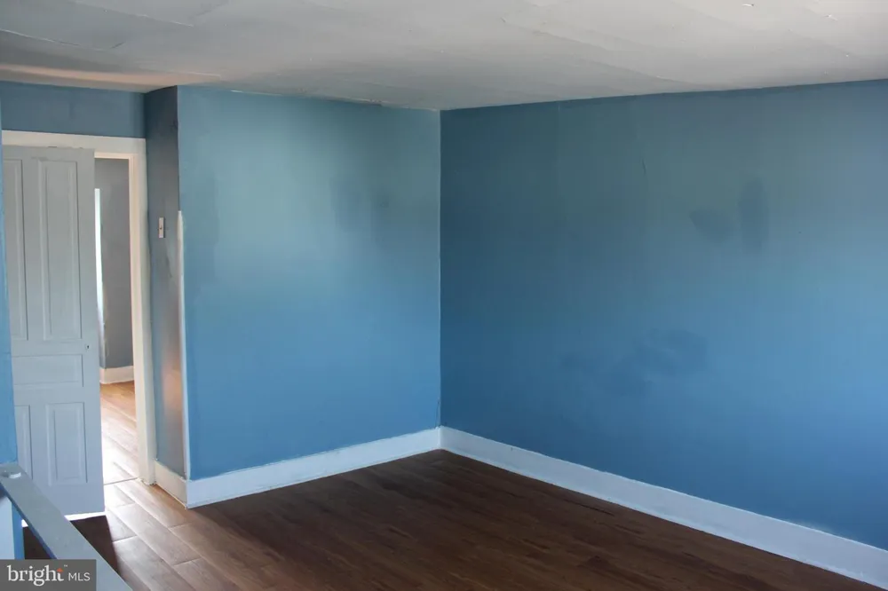 148 LOCUST STREET Mount Carmel, PA 17851