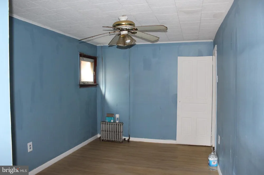 148 LOCUST STREET Mount Carmel, PA 17851