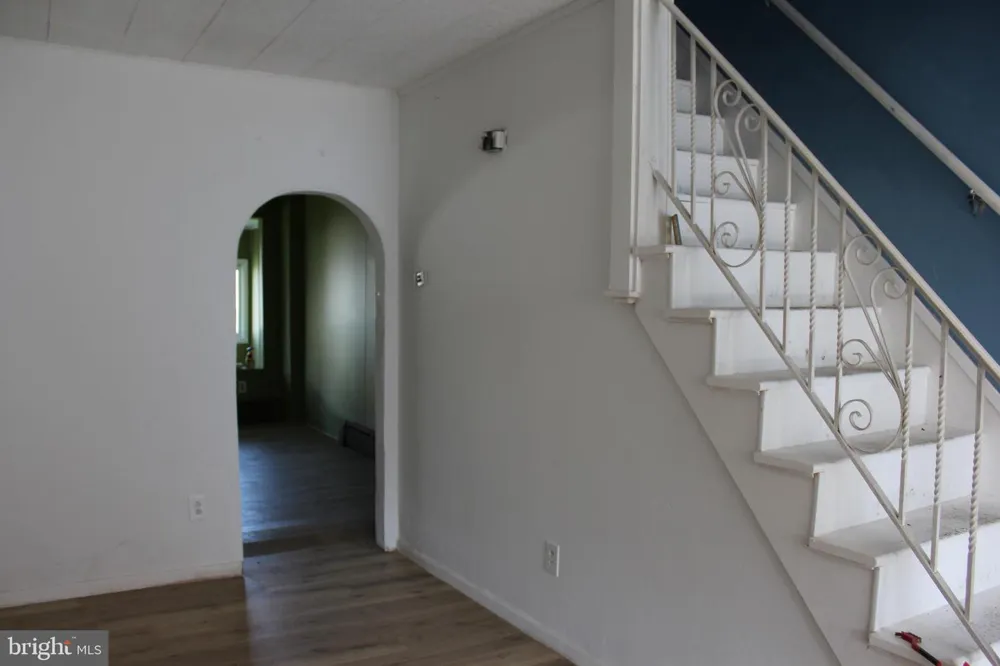 148 LOCUST STREET Mount Carmel, PA 17851