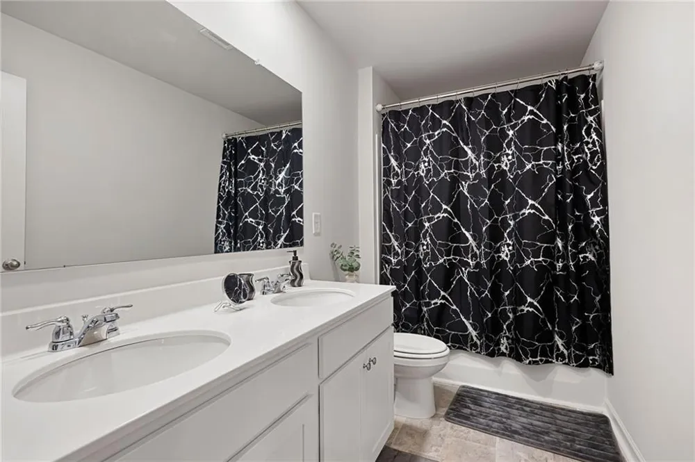 3135 Ellenton Drive Lithia Springs, GA 30122