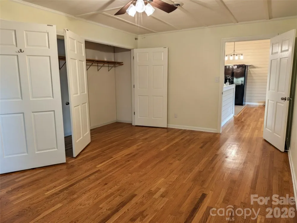 59 Ck Cabin Drive Hot Springs, NC 28743