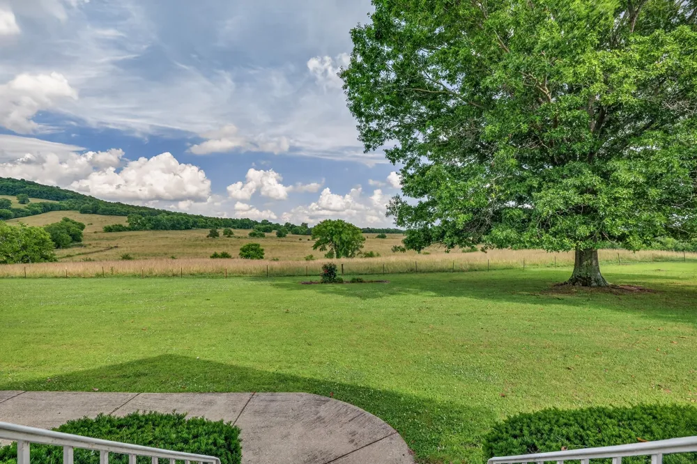 805 Boonshill Petersburg Rd Petersburg, TN 37144