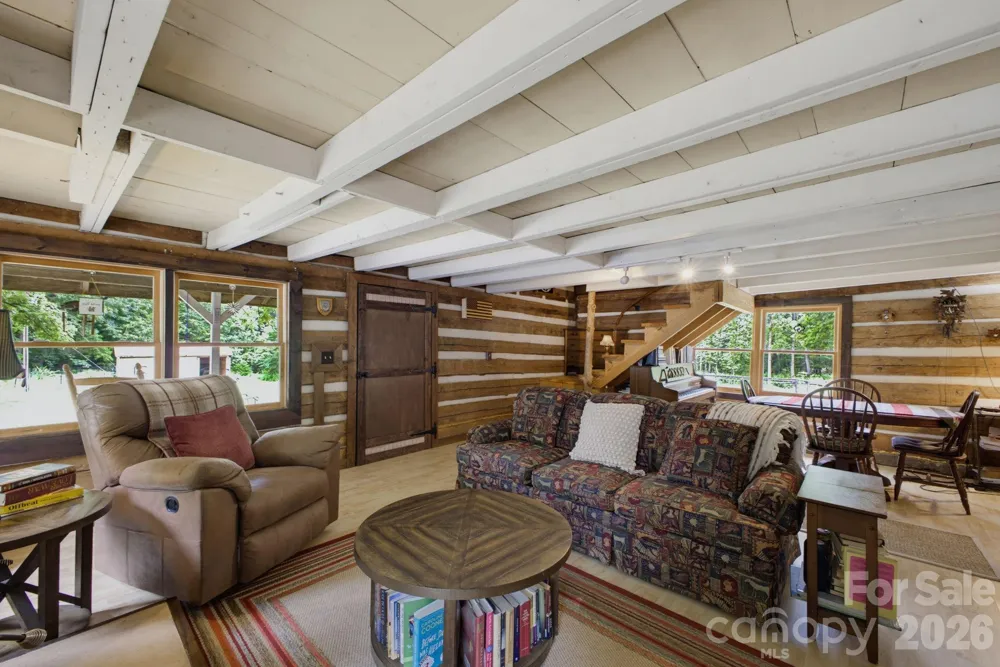 1239 W McGuinn Road Mill Spring, NC 28756