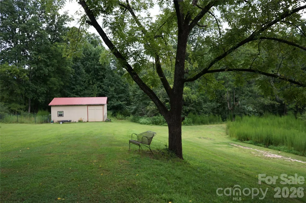 1239 W McGuinn Road Mill Spring, NC 28756