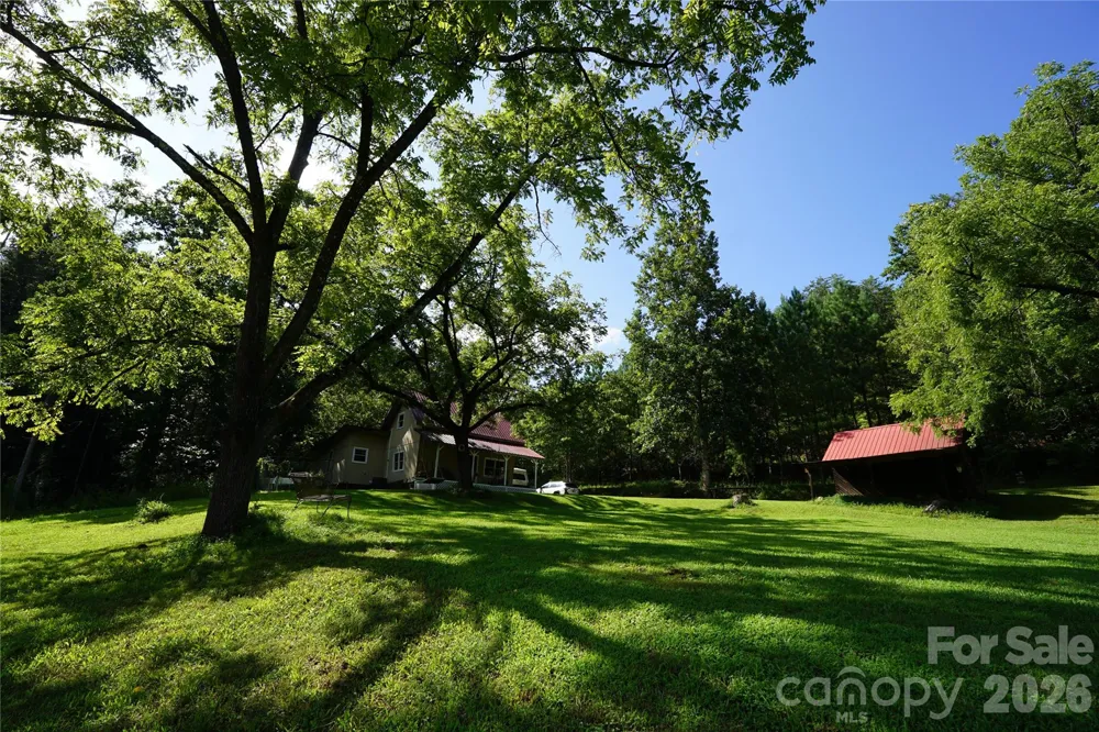 1239 W McGuinn Road Mill Spring, NC 28756
