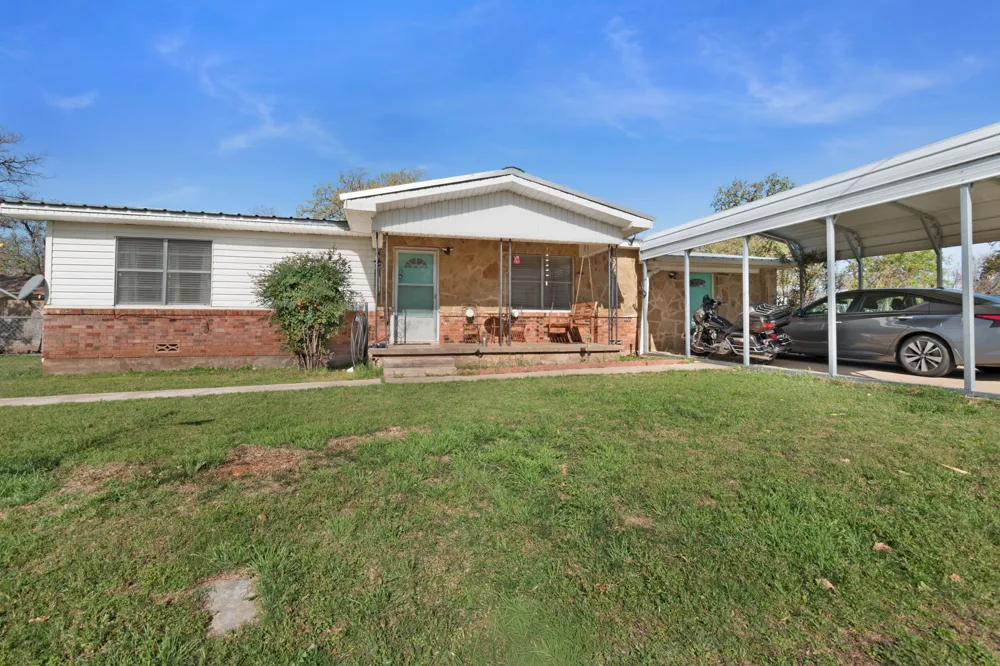 1365 Norma Lane Tow, TX 78672