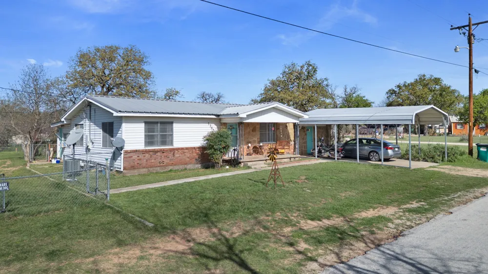 1365 Norma Lane Tow, TX 78672
