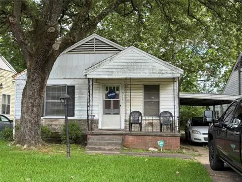 3123 Desoto Street