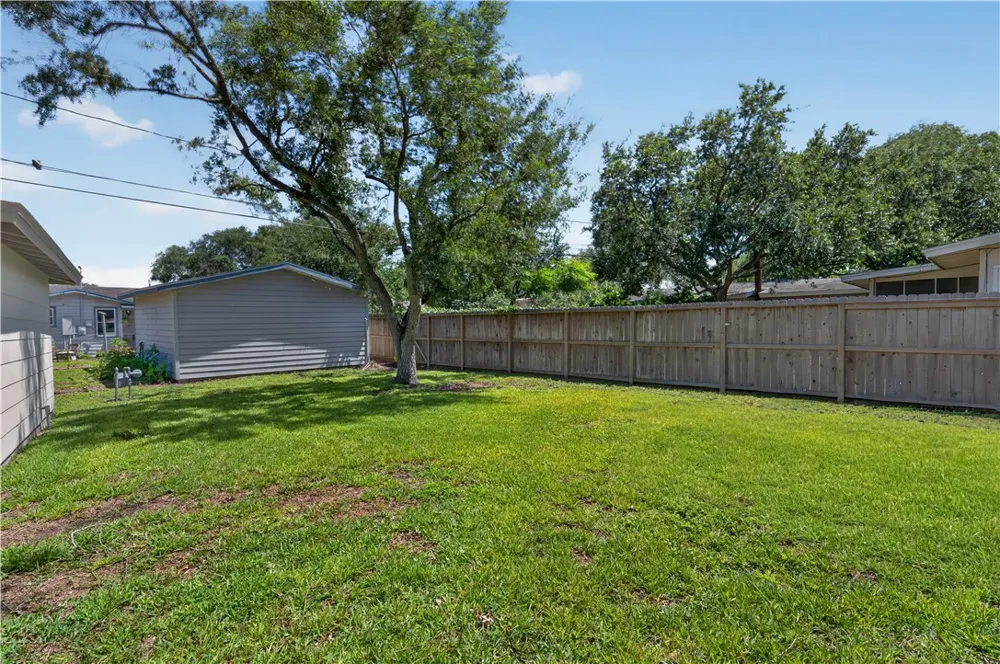 923 Grant Place Corpus Christi, TX 78411