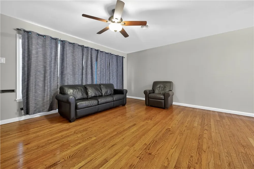 923 Grant Place Corpus Christi, TX 78411