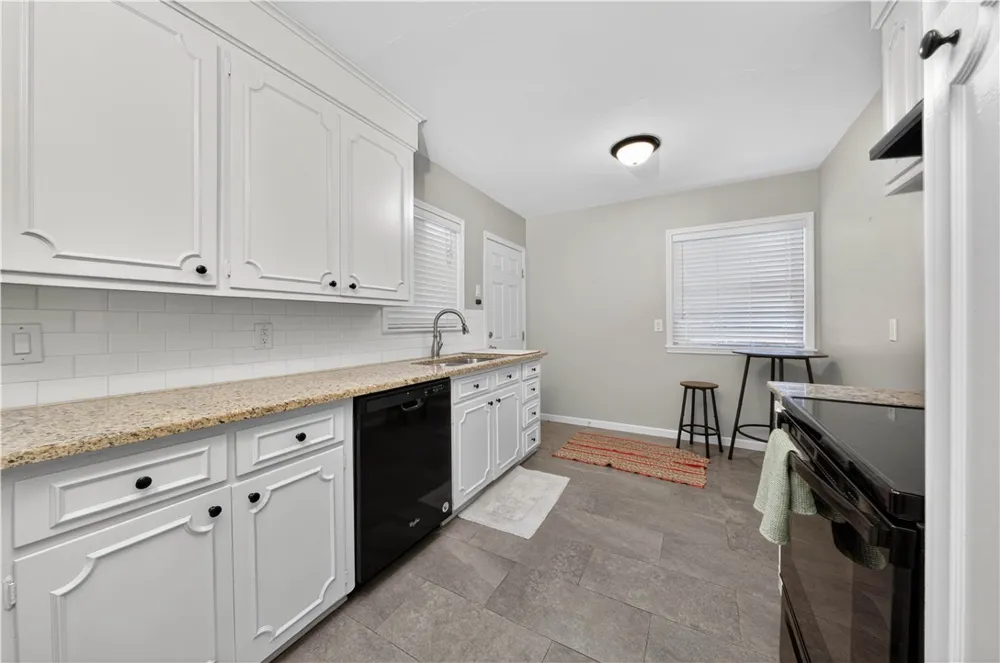 923 Grant Place Corpus Christi, TX 78411