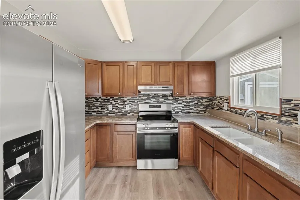 4316 College View Drive Colorado Springs, CO 80906