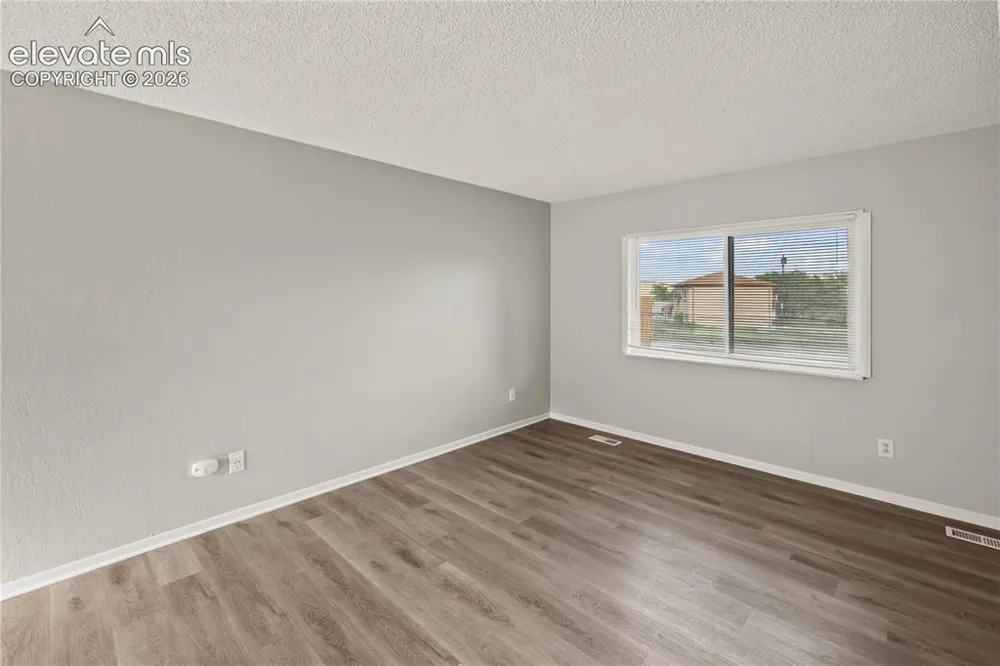 4316 College View Drive Colorado Springs, CO 80906