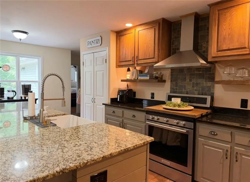 227 Clarkesville Heights Drive Clarkesville, GA 30523