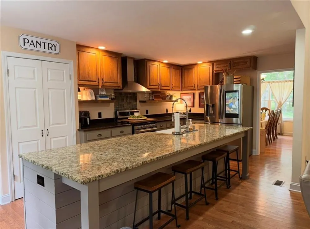 227 Clarkesville Heights Drive Clarkesville, GA 30523