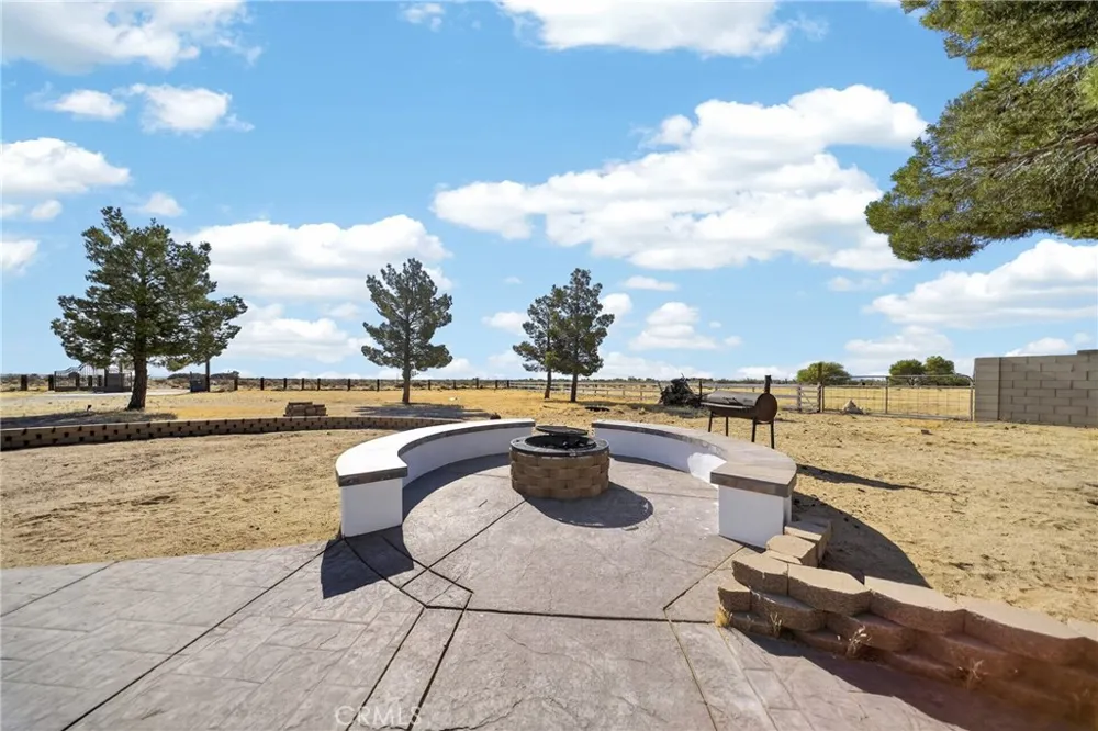5229 Carr Inyokern, CA 93527