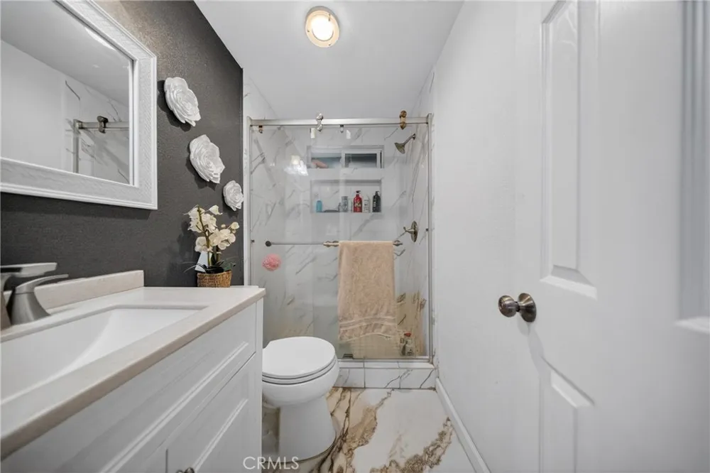 5229 Carr Inyokern, CA 93527