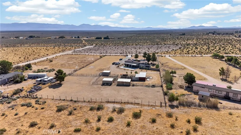 5229 Carr Inyokern, CA 93527