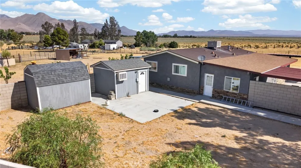 5229 Carr Inyokern, CA 93527