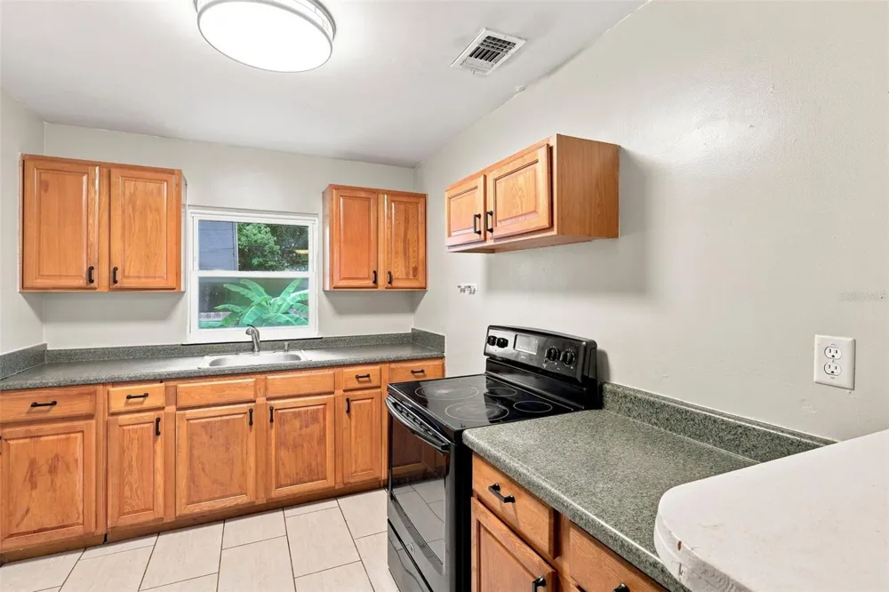 320 W GRAVES AVENUE Orange City, FL 32763