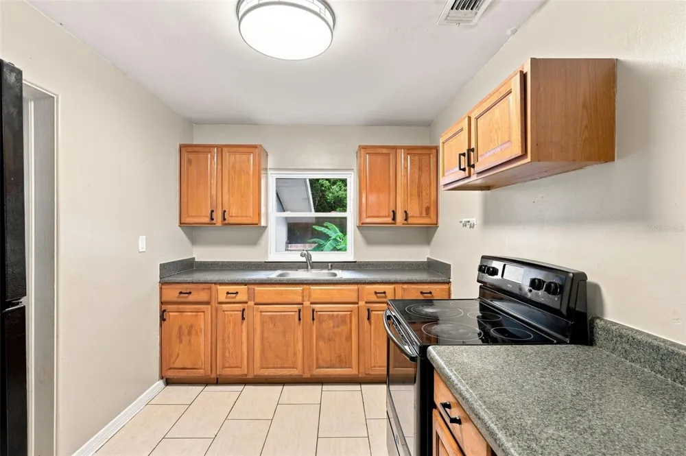 320 W GRAVES AVENUE Orange City, FL 32763