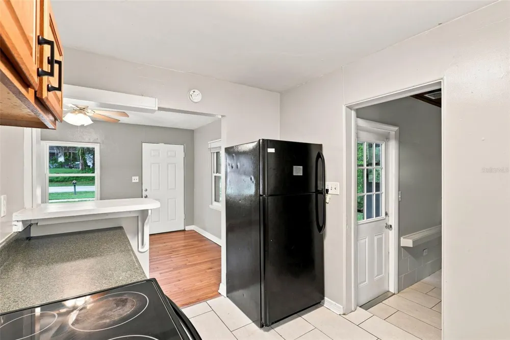 320 W GRAVES AVENUE Orange City, FL 32763