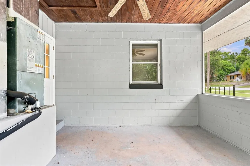320 W GRAVES AVENUE Orange City, FL 32763