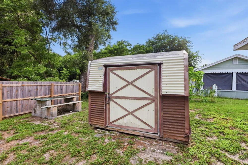 320 W GRAVES AVENUE Orange City, FL 32763