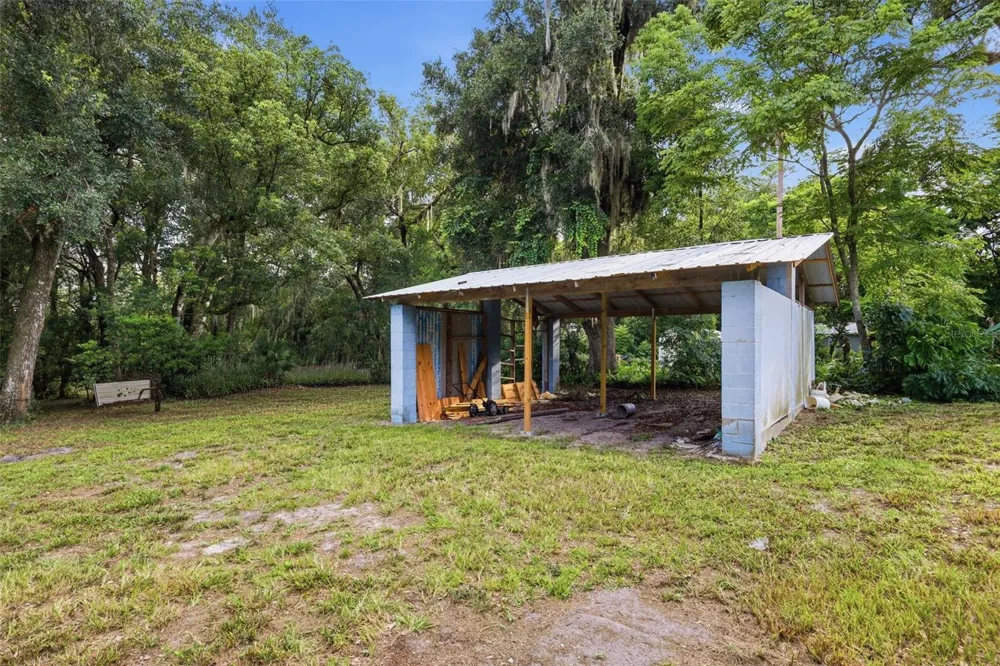 320 W GRAVES AVENUE Orange City, FL 32763