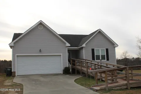 212 Sunridge Lane